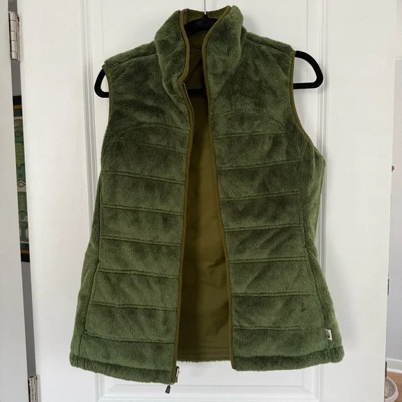 The North Face reversible zip-up vest - Picture 2 of 6